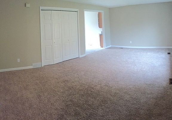 2nd image of 36119 Portage Dr