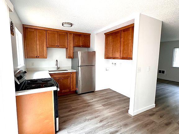 2nd image of 5331-5335 NE 24th Ave #5331