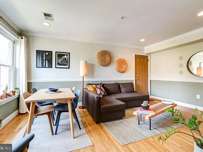 401 Evarts St NE #301 — Photo 8