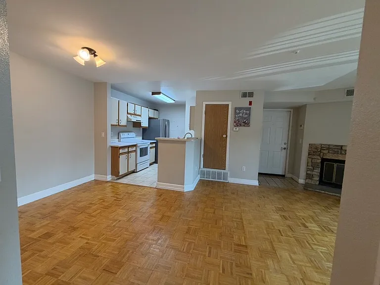9510 E Florida Ave #1052 — Photo 5