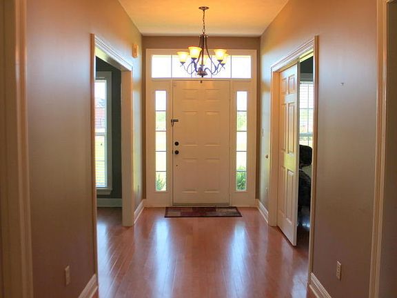 2nd image of 129 Wood St