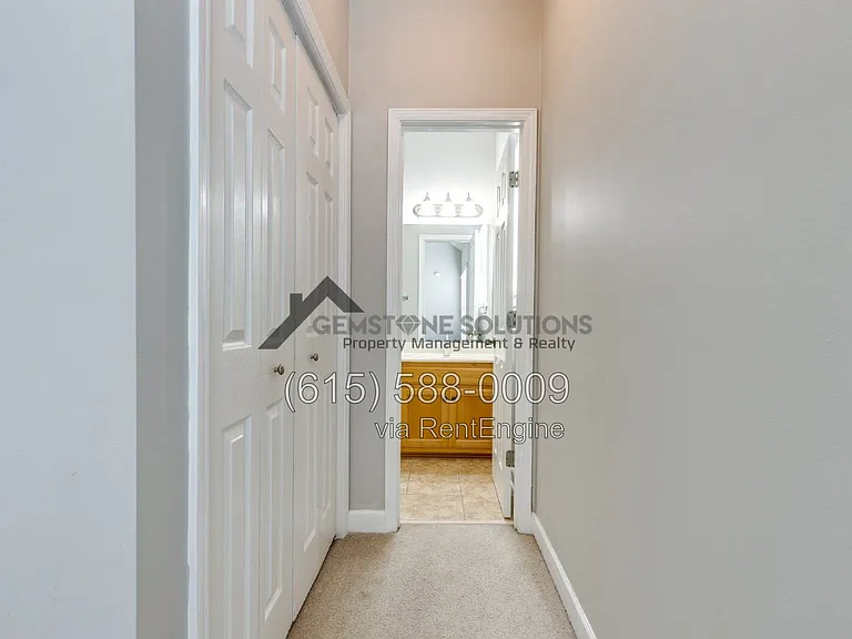 1012 McKenna Dr — Photo 24