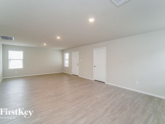 4th image of 10706 Giacconi Dr