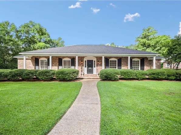 301 E Indian Creek Dr, Mobile, AL 36607