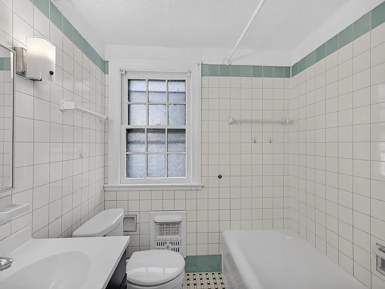3561 Lynnfield Rd #1 — Photo 14