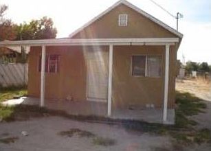 1st image of 614 E Shaver St