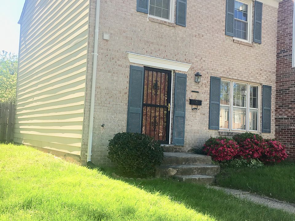 1st image of 950 Paulsboro Dr
