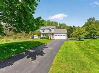 5 Center Court, Clifton Park, NY 12065