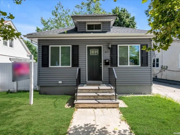 82 Van Cott Avenue, Hempstead, NY 11550