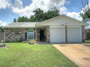11822 E 64th St S, Broken Arrow, OK 74012