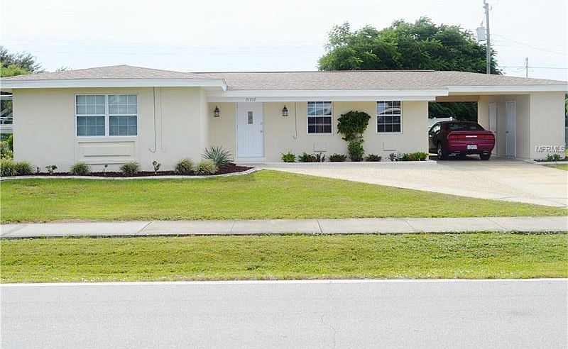 1st image of 21717 Edgewater Dr