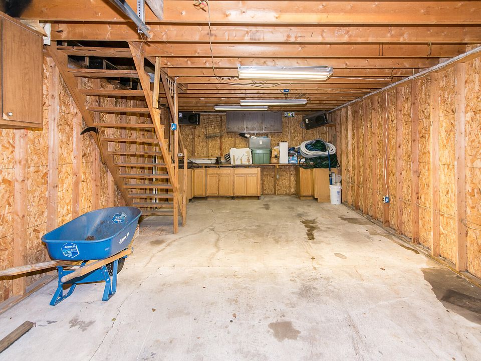30211 Beechwood St, photo 26