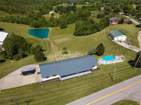 3450 Moffett Rd, Morning View, KY 41063