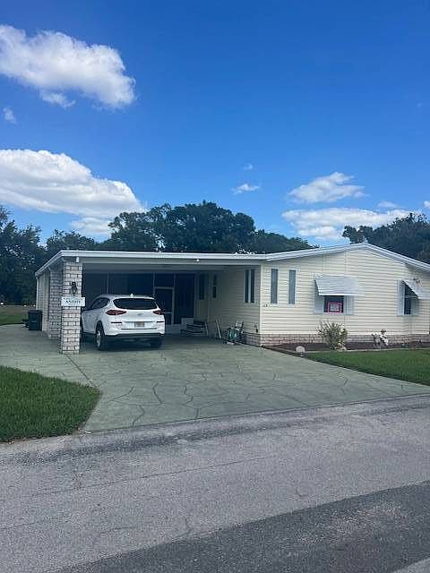 1st image of 119 E Hampton Dr