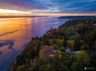 807 SW 207th Pl, Normandy Park, WA
