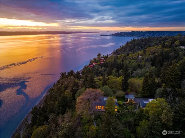 807 SW 207th Place, Normandy Park, WA 98166