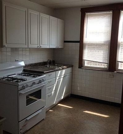 5th image of 5537 W Wellington Ave