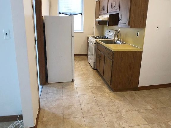 5th image of 32-50 44th St #F2