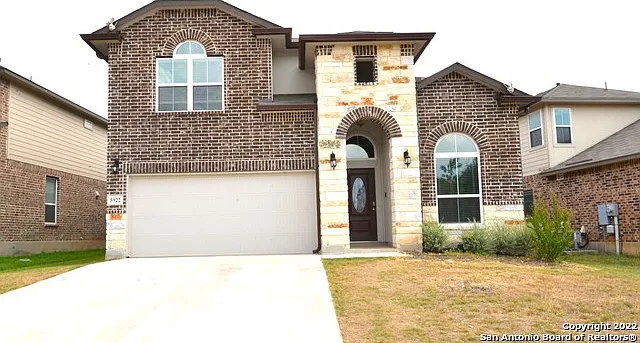 4 bed, 3.5 bath, 2616 sqft, $2,750 — Photo 3