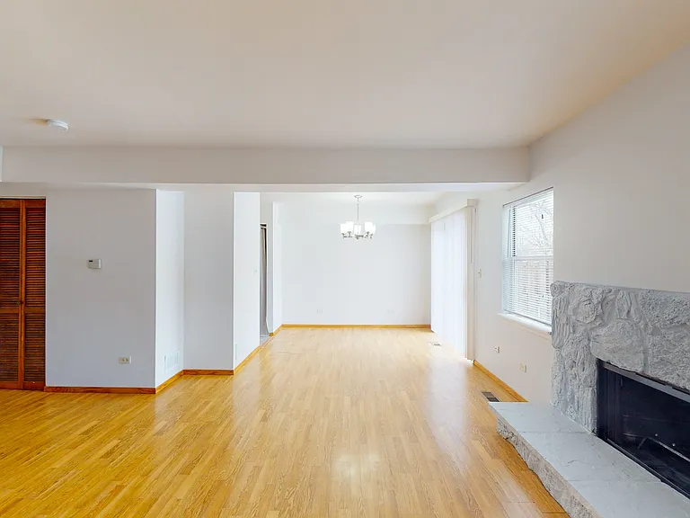 468 Minnesota Cir — Photo 9