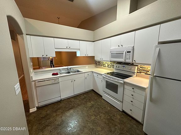 2nd image of 3528 Forest Branch Dr APT E