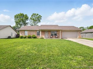 1114 Sandstone Dr, Jeffersonville, IN 47130