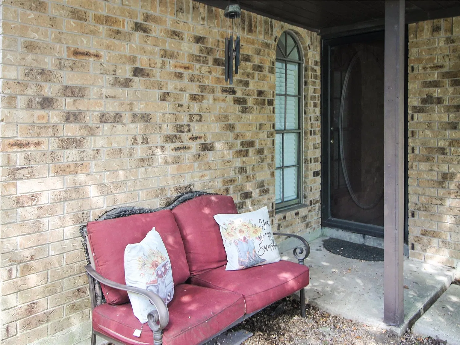 3 bed, 2.0 bath, 1063 sqft, $1,925 — Photo 2