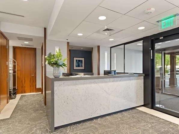 6 Whittier Pl APT 6B, Boston, MA 02114