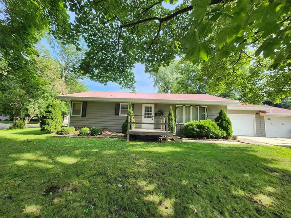 2707 2nd St, Emmetsburg, IA 50536