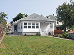6 Warwick Rd, Pawtucket, RI 02861