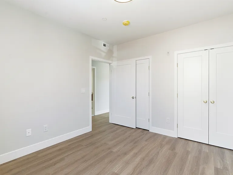 5137 Master St #1B — Photo 7