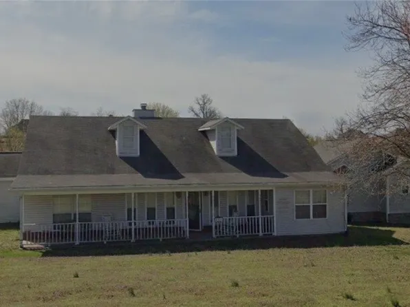 815 Steele Rd, Springdale, AR 72762