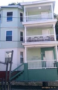 2nd image of 10 Hillside Pl