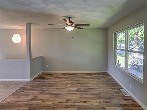 4th image of 4221 Marigold Dr