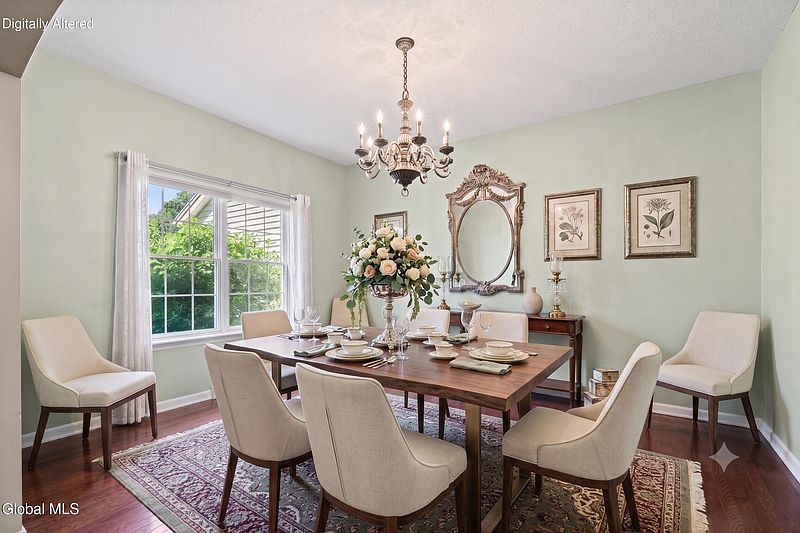 4th image of 8 Sedgewyck Drive