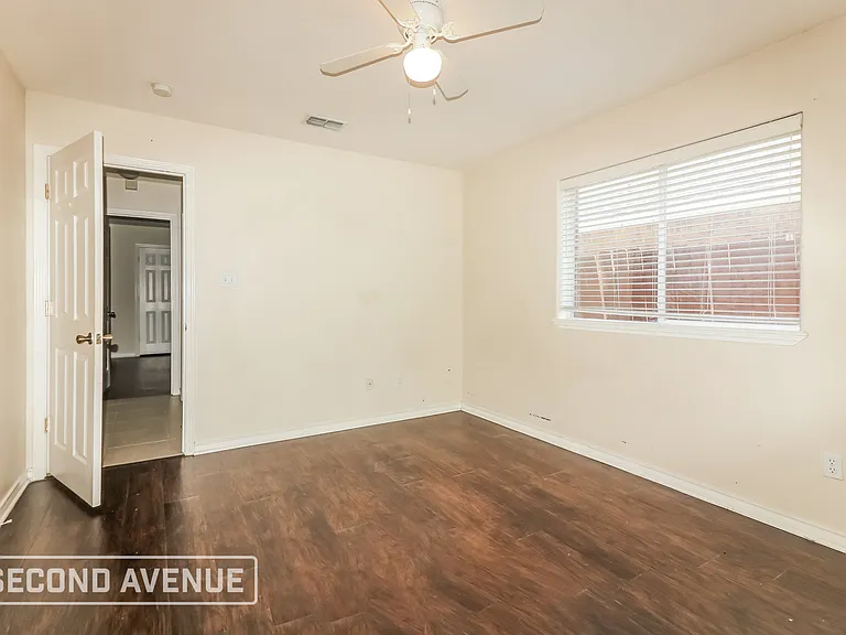 3818 Kitty Ln — Photo 14