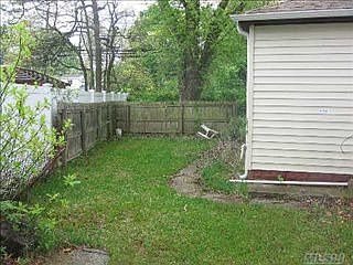 5th image of 235 Commercial Blvd