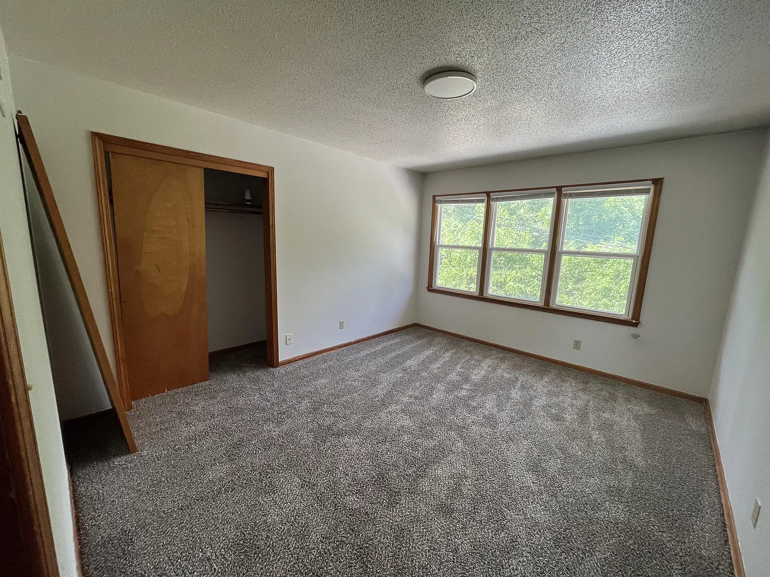 817 Broad Street - C — Photo 3