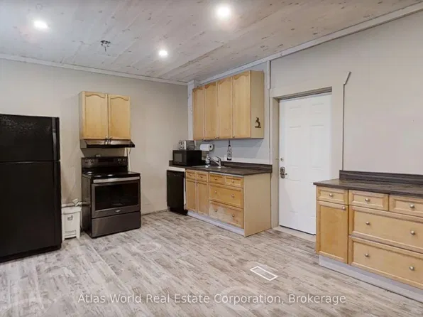 291 8th St E #2, Owen Sound, ON N4K 1L2