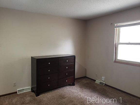 3rd image of 7417-7419 Englewood Ln