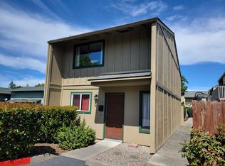 1111 Stevens St APT 5, Medford, OR 97504