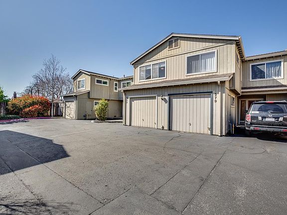 5th image of 977 Branham Ln