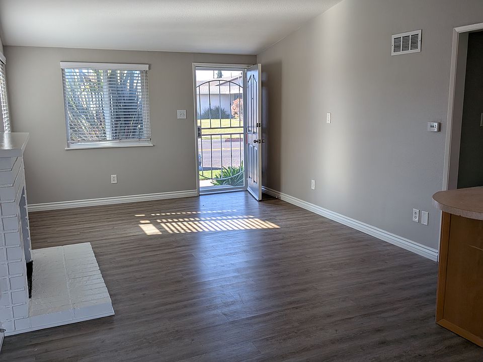 1st image of 2828 Royal Palm Dr APT A