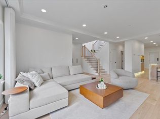 817 W 60th Ave, Vancouver, BC V6P2A2