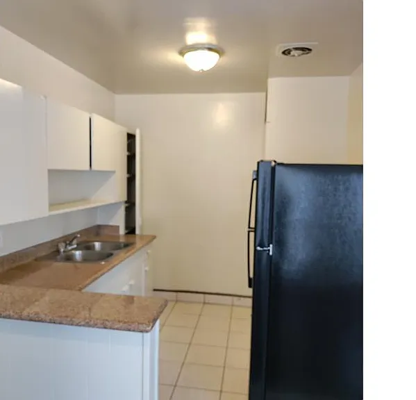 4530 Coliseum St #6 — Photo 6