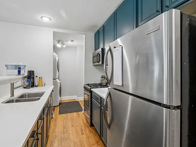7510 N Greenview Ave #2 — Photo 5