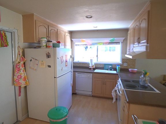 5th image of 7806 Wintergreen Dr