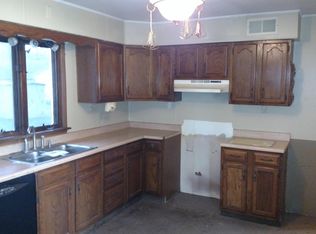 1811 S Jacob St, Streator, IL 61364
