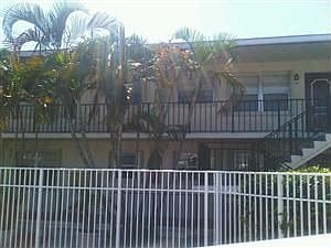 1st image of 1010 S N St APT 201