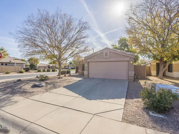 1743 E AMBER Lane, Gilbert, AZ 85296